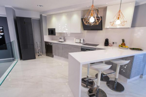 Luxury 2 bedroom apartment in Los Cristianos